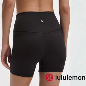 lululemon Align Curve Seam High-Rise Short 6"